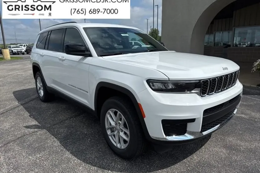 2025 Jeep Grand Cherokee Laredo photo 1