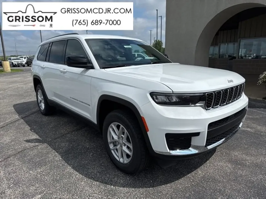 2025 Jeep Grand Cherokee Laredo photo 1