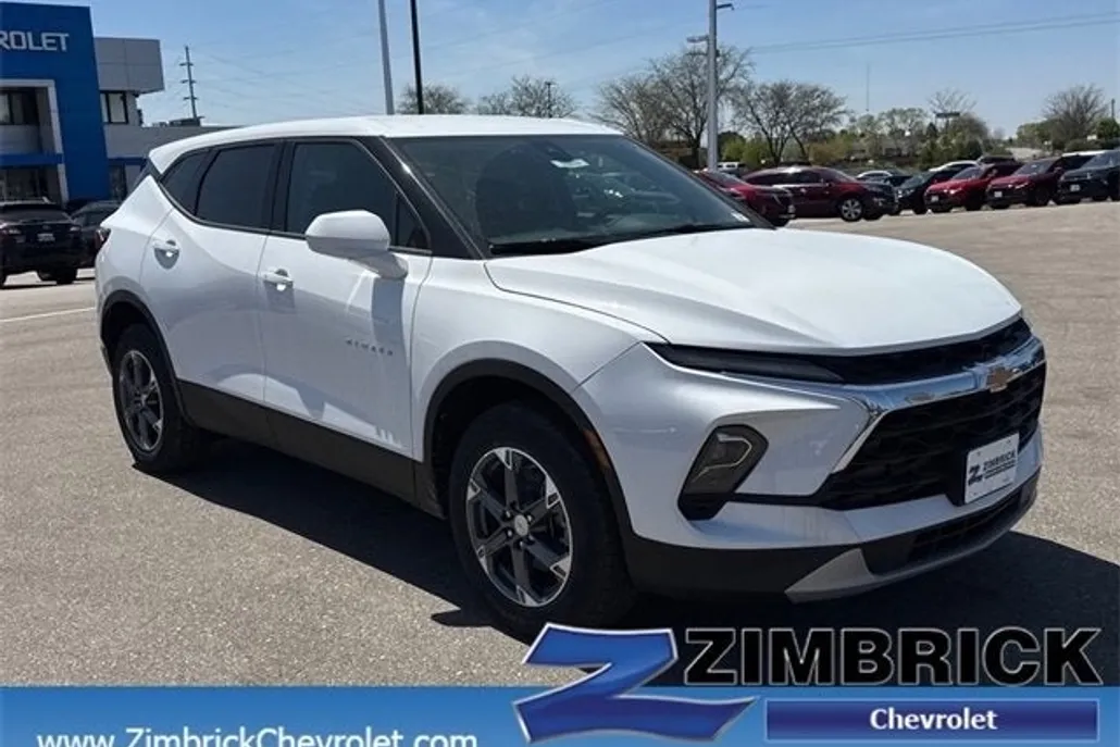 2025 Chevrolet Blazer 2LT photo 1