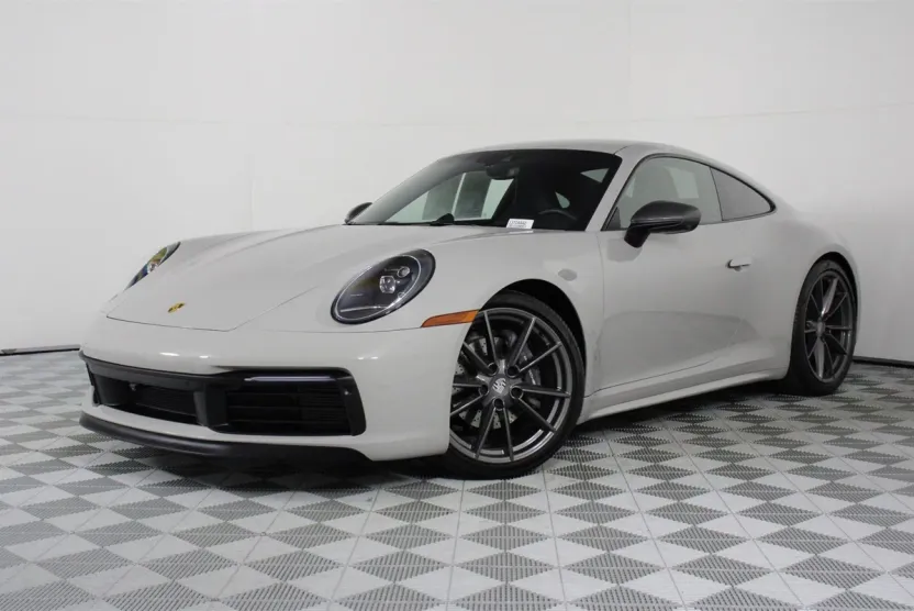 2024 Porsche 911 T photo 1