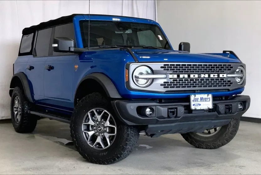 2022 Ford Bronco Badlands photo 1