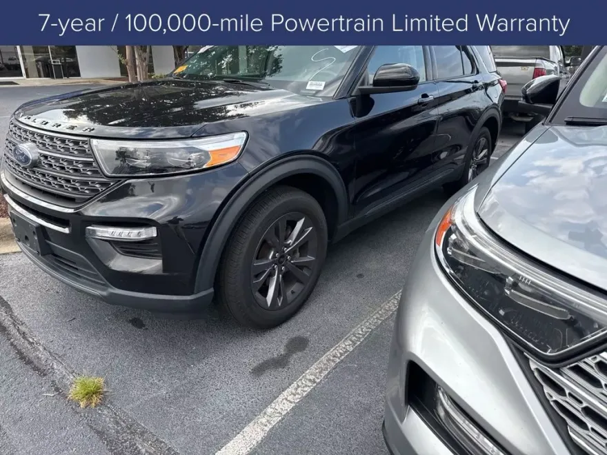 2022 Ford Explorer XLT photo 1
