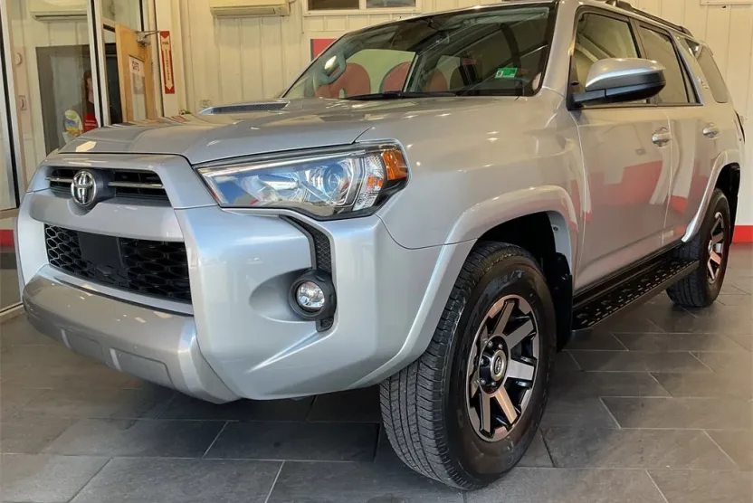 2024 Toyota 4Runner TRD 4WD photo 1