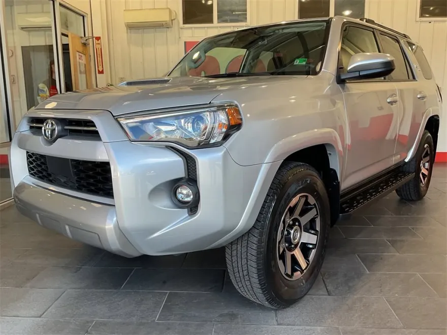 2024 Toyota 4Runner TRD 4WD photo 1