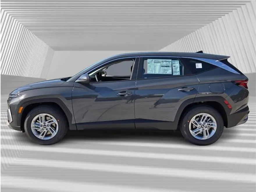 2026 Hyundai Tucson SE photo 1