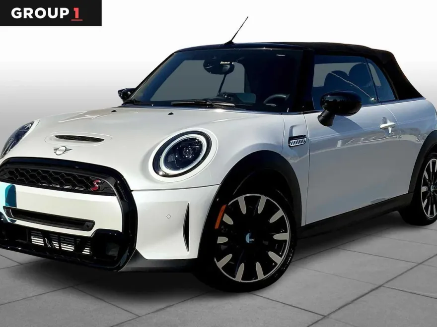 2024 Mini Cooper Convertible S photo 1