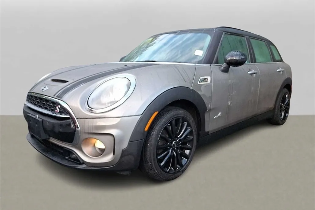 2017 Mini Cooper Base S ALL4 photo 1