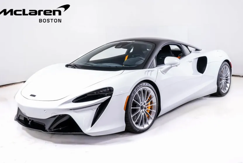 2026 Mclaren ARTURA photo 1