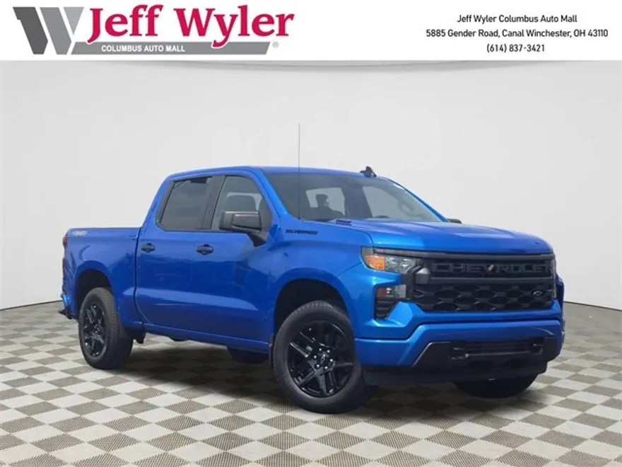2025 Chevrolet Silverado 1500 Custom photo 1