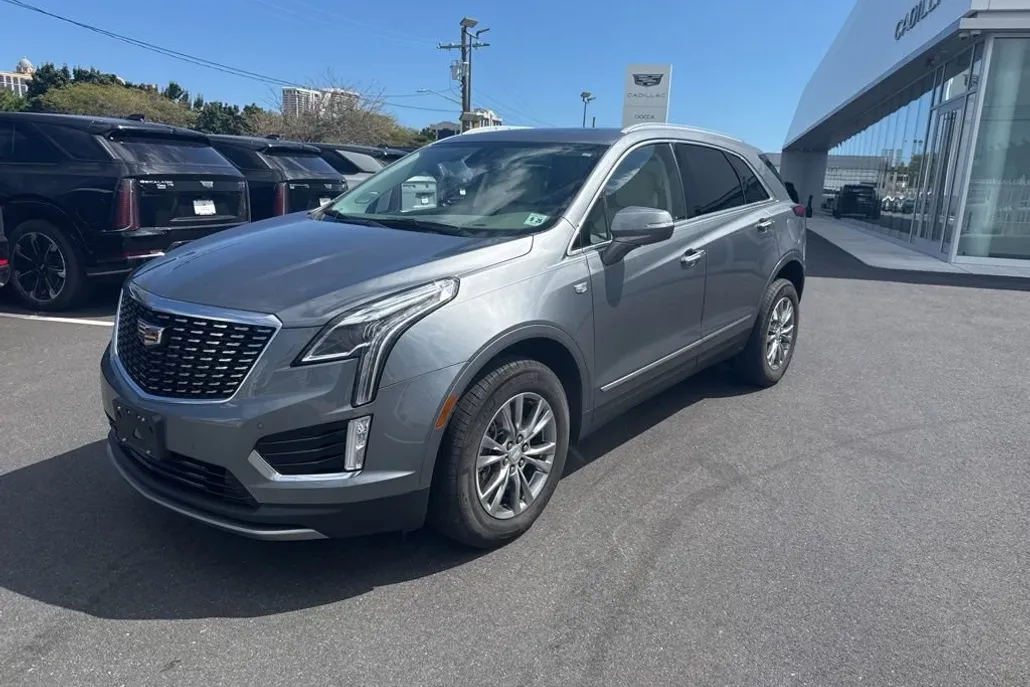 2021 Cadillac XT5 Premium Luxury photo 1