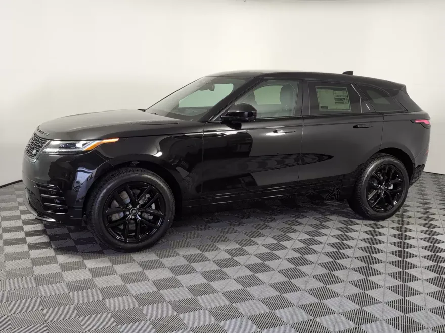 2026 Land Rover Range Rover Velar SE photo 1