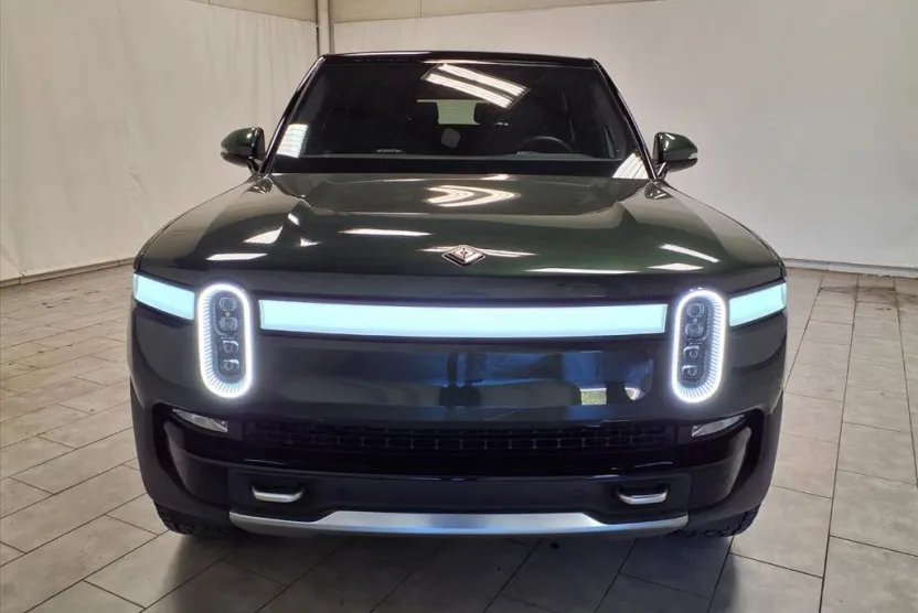 2023 Rivian R1S Adventure photo 1