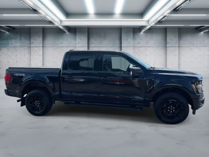 2024 Ford F-150 XLT photo 1