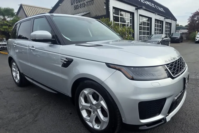 2019 Land Rover Range Rover Sport HSE photo 1
