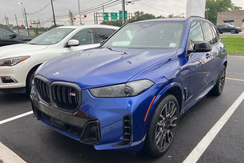 2024 Bmw X5 M60i photo 1