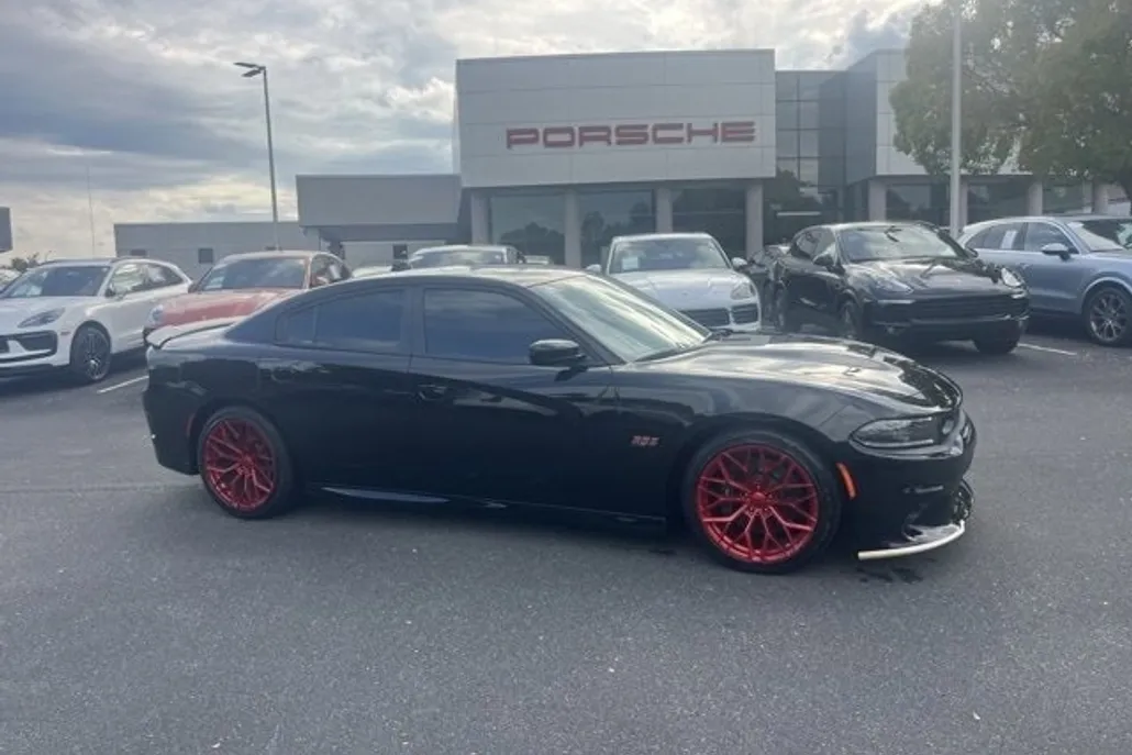 2022 Dodge Charger R/T Scat Pack photo 1