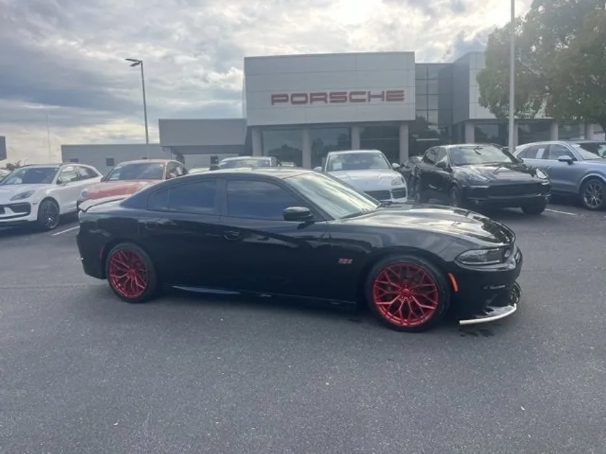 2022 Dodge Charger R/T Scat Pack photo 1