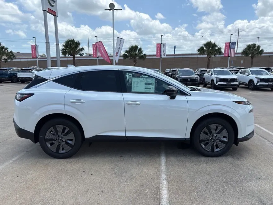 2025 Nissan Murano SL photo 1