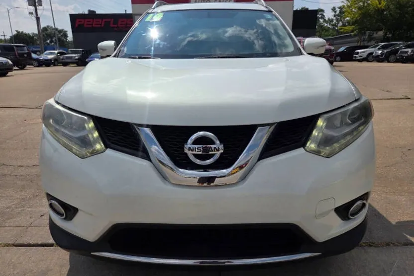 2014 Nissan Rogue SL photo 1