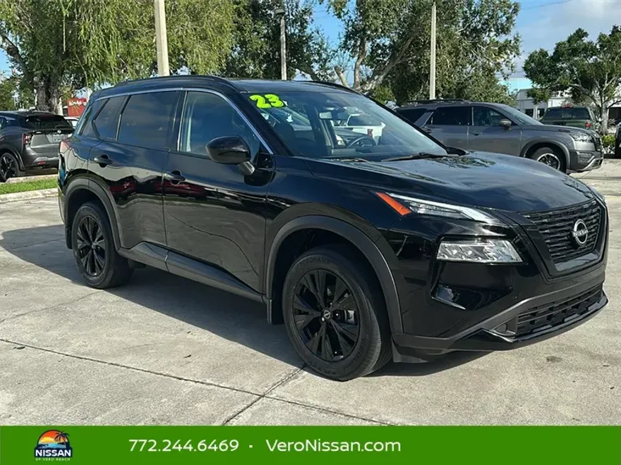 2023 Nissan Rogue SV photo 1