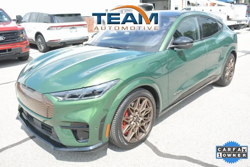 2024 Ford Mustang Mach-E GT photo 1
