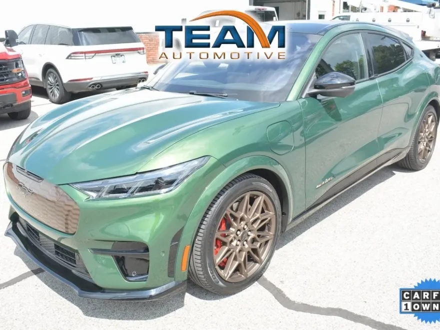2024 Ford Mustang Mach-E GT photo 1