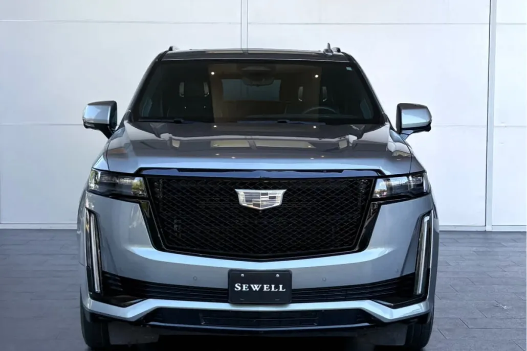2023 Cadillac Escalade ESV Sport Platinum photo 1