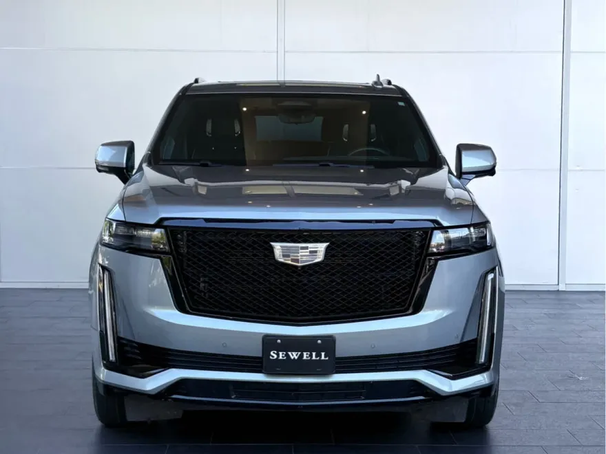 2023 Cadillac Escalade ESV Sport Platinum photo 1
