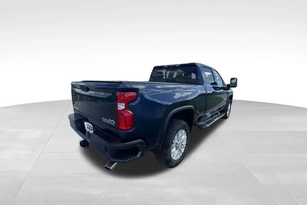 2023 Chevrolet Silverado 2500HD High Country photo 1