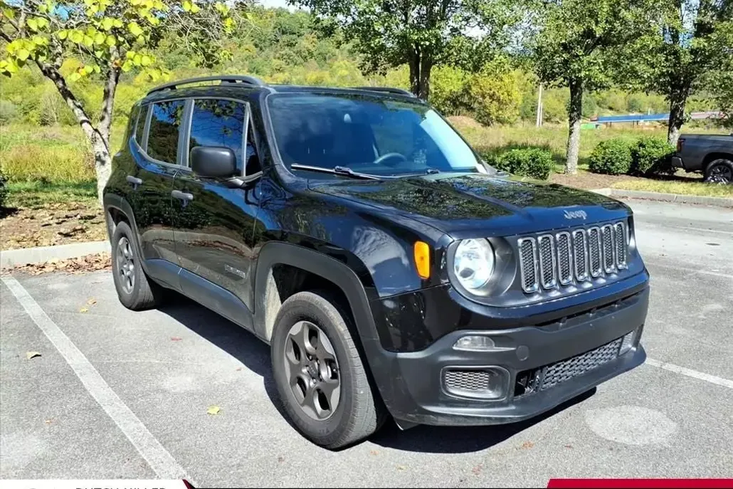 2017 Jeep Renegade Sport photo 1