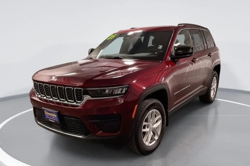2025 Jeep Grand Cherokee Laredo X photo 1