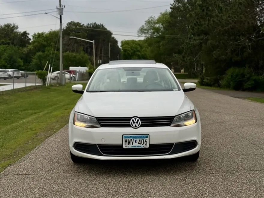 2014 Volkswagen Jetta SE photo 1