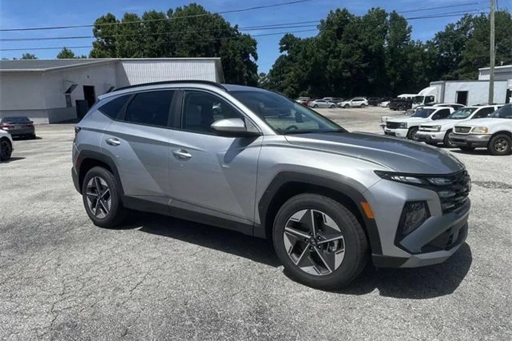 2025 Hyundai Tucson SEL photo 1