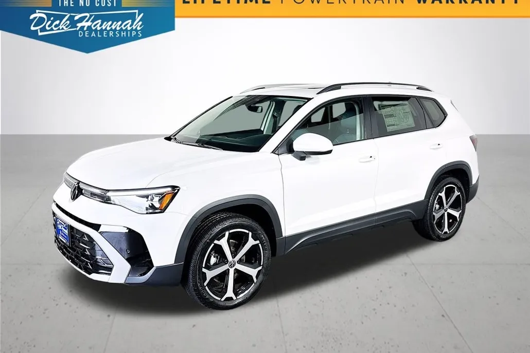 2025 Volkswagen Taos SEL photo 1