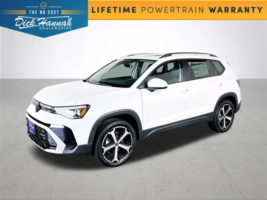 2025 Volkswagen Taos SEL photo 1