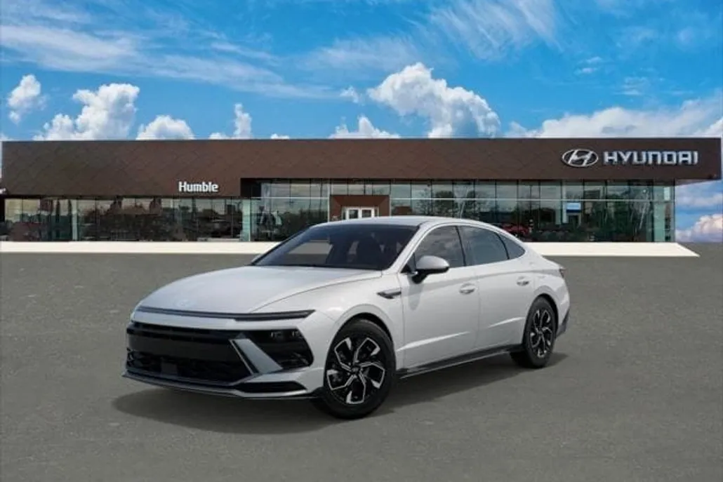 2025 Hyundai Sonata SEL photo 1