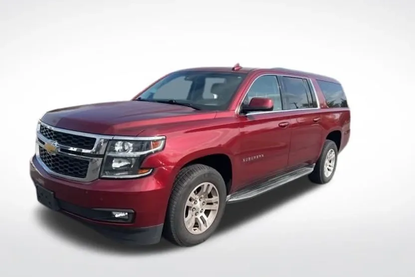 2016 Chevrolet Suburban LT photo 1