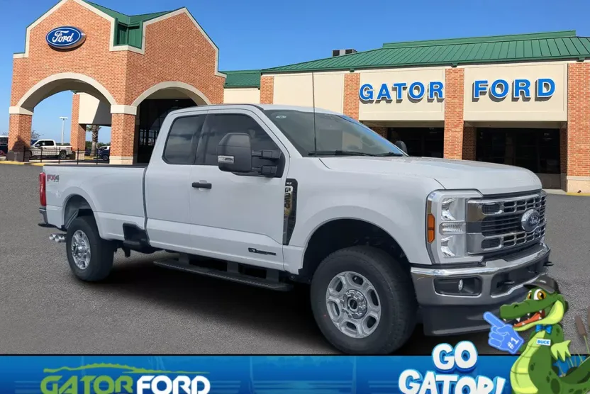 2025 Ford F-350 XLT photo 1