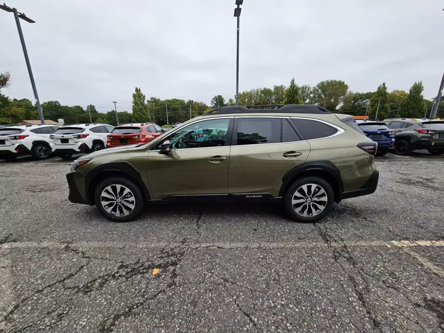 2025 Subaru Outback Limited photo 1