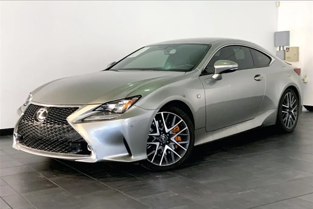 2017 Lexus RC 200t photo 1