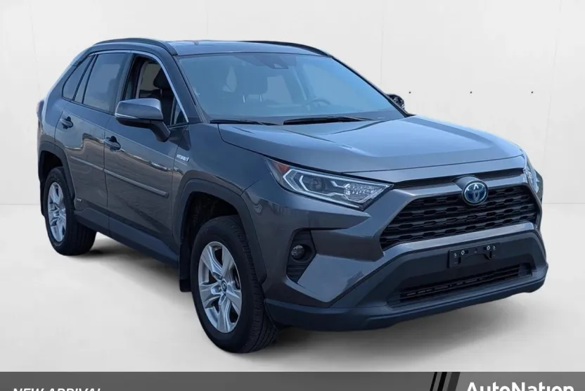2021 Toyota RAV4 Hybrid XLE photo 1
