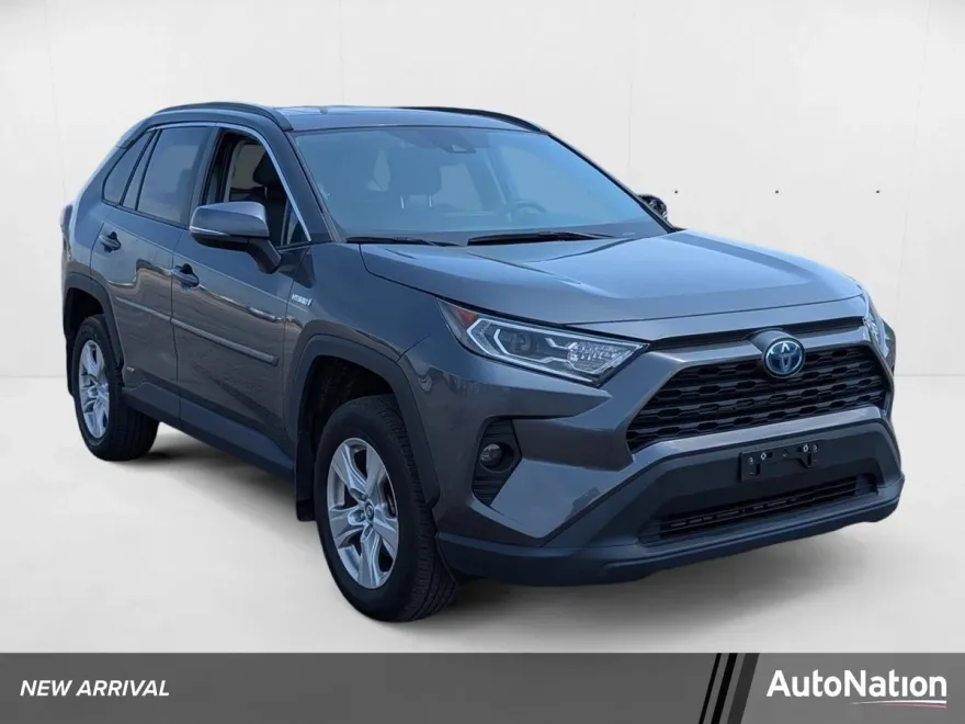 2021 Toyota RAV4 Hybrid XLE photo 1