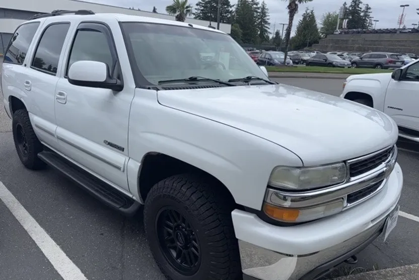 2003 Chevrolet Tahoe LT photo 1