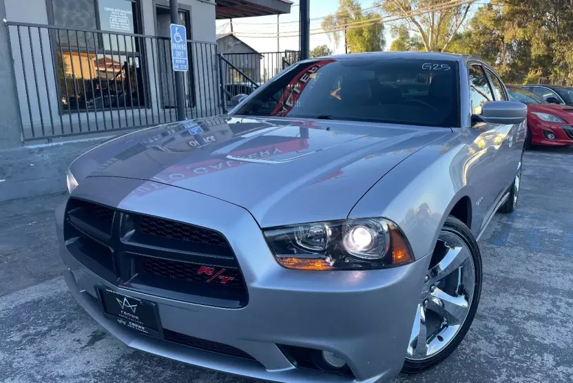 2014 Dodge Charger R/T photo 1