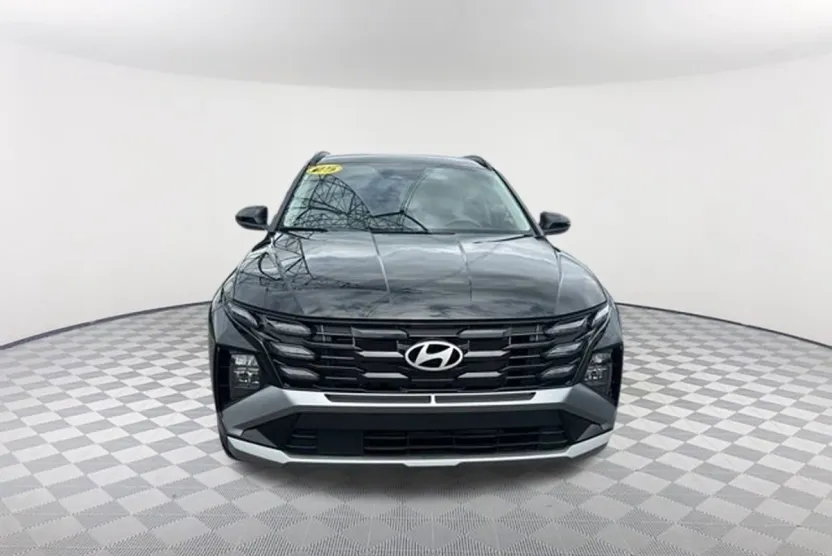 2025 Hyundai Tucson SEL photo 1