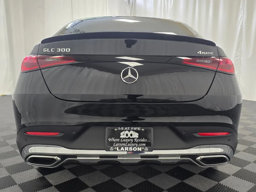 2025 Mercedes Benz GLC 300 Coupe photo 1