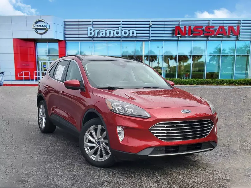 2022 Ford Escape Titanium photo 1