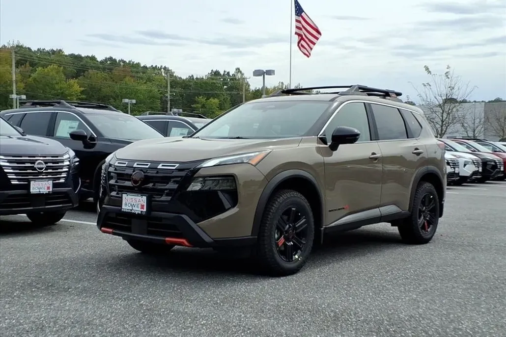 2026 Nissan Rogue SV photo 1