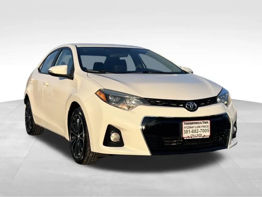 2016 Toyota Corolla L photo 1