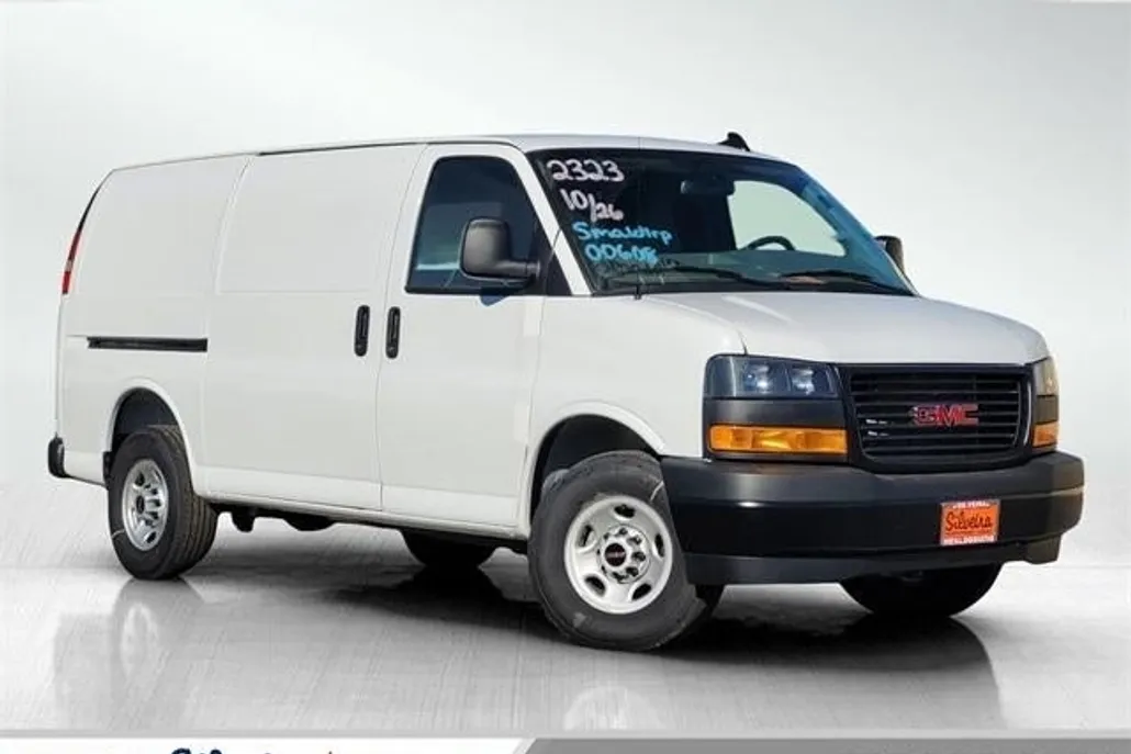 2025 Gmc Savana Cargo 2500 photo 1